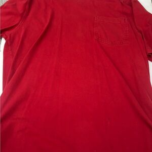 Duluth Trading Co Red long tail tee Men's Shirt